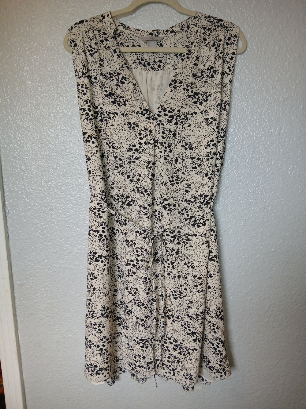 H&M Black Floral Print Tie-Waist Cream Dress